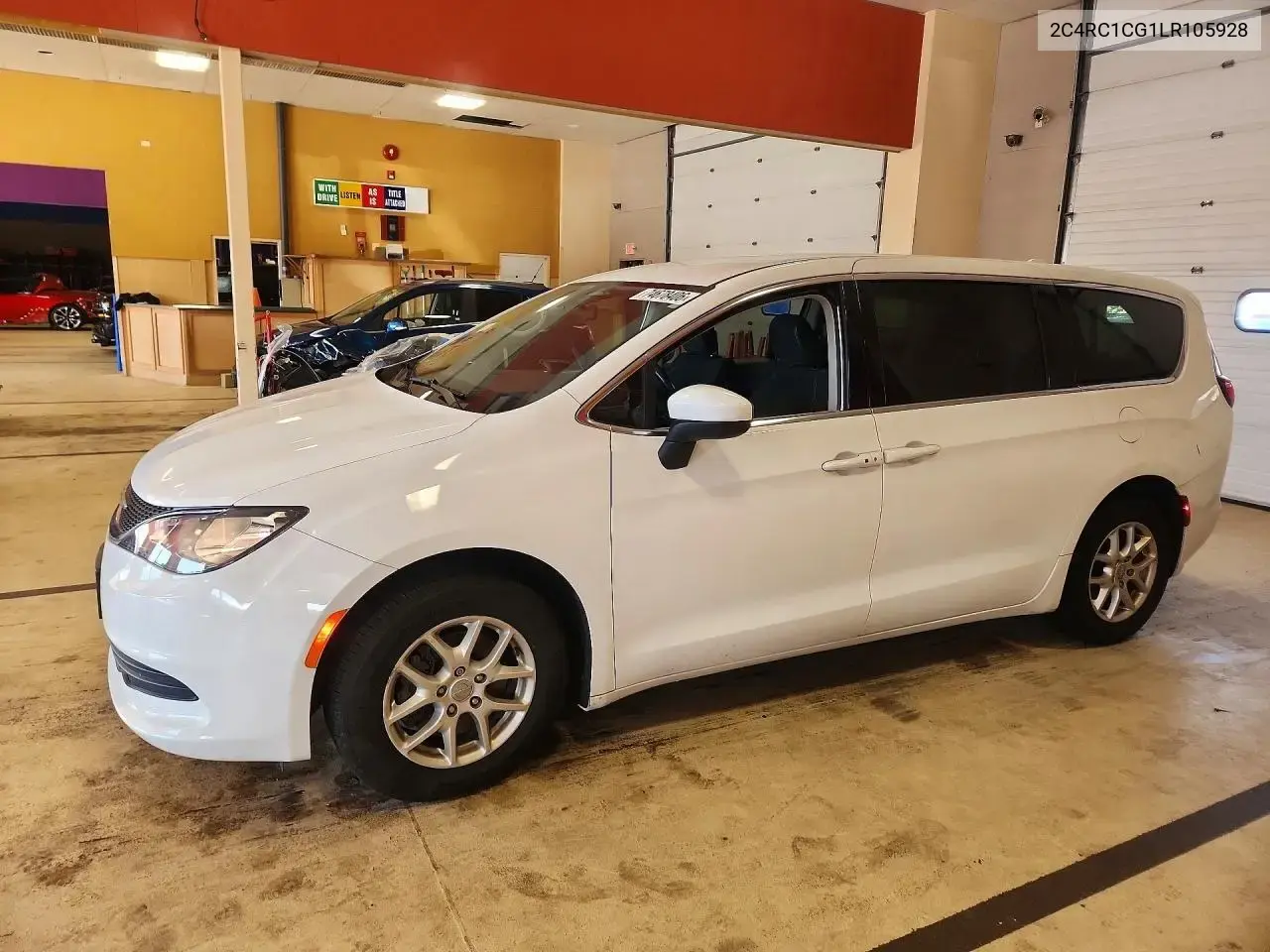 2020 Chrysler Voyager LX