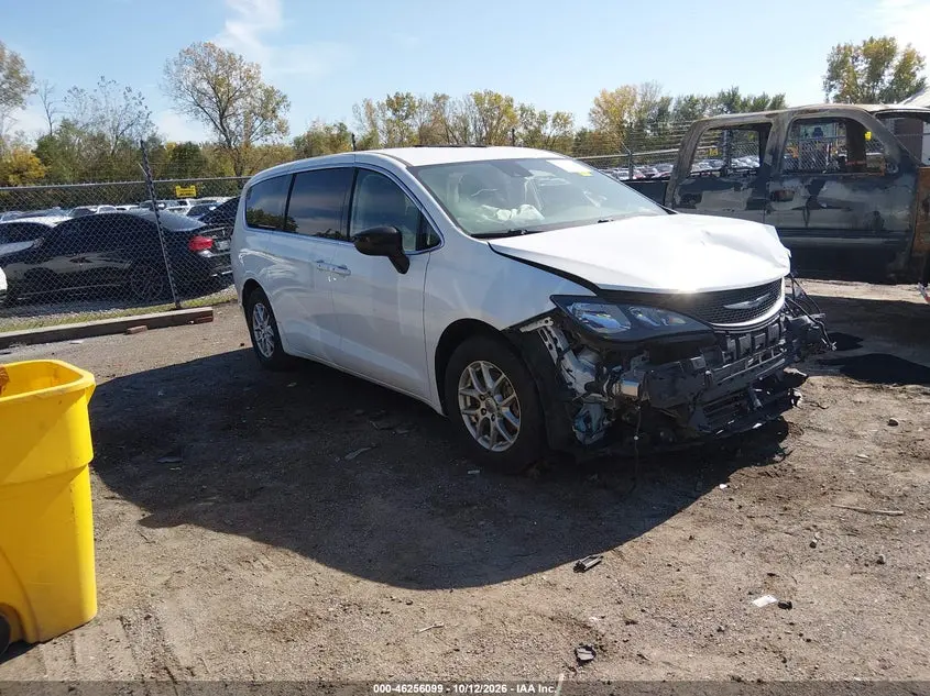 2024 Chrysler Voyager LX