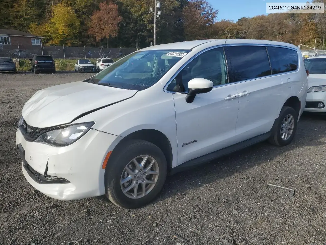 2022 Chrysler Voyager LX