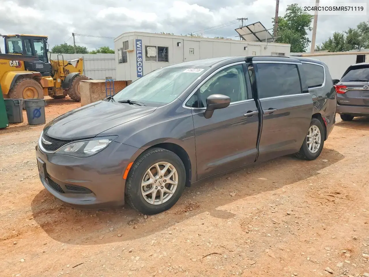 2021 Chrysler Voyager LX