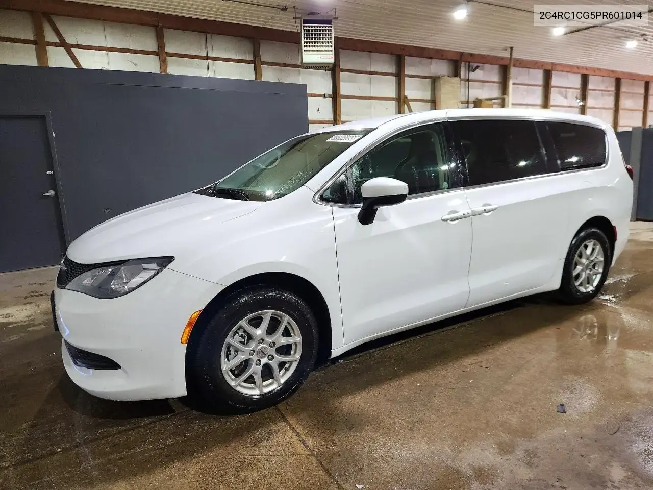 2023 Chrysler Voyager LX