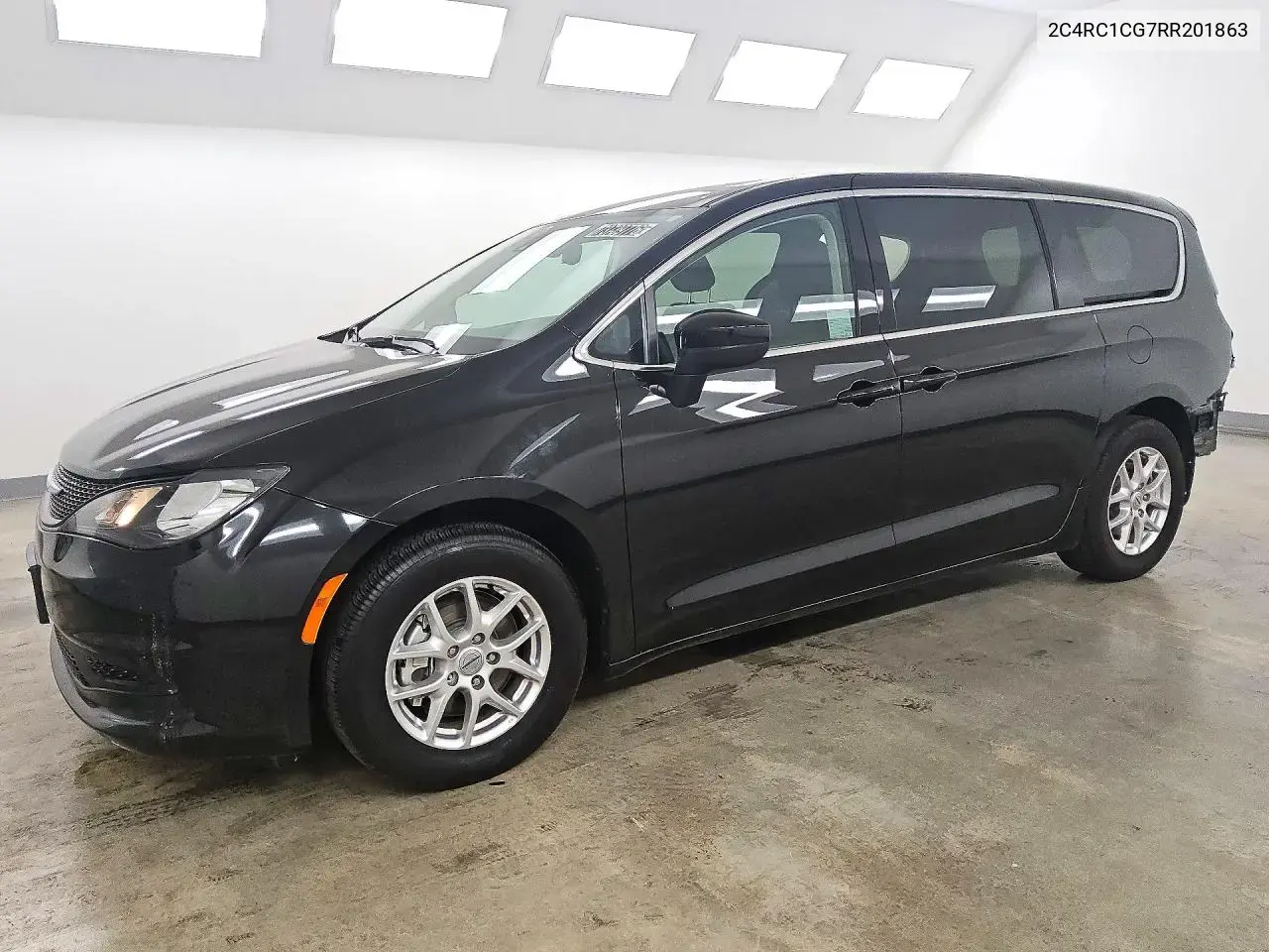 2024 Chrysler Voyager LX