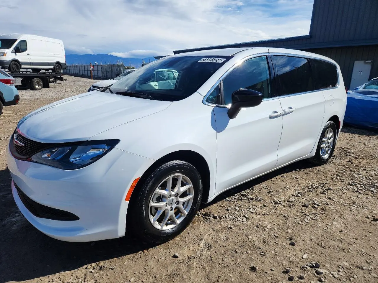2024 Chrysler Voyager LX