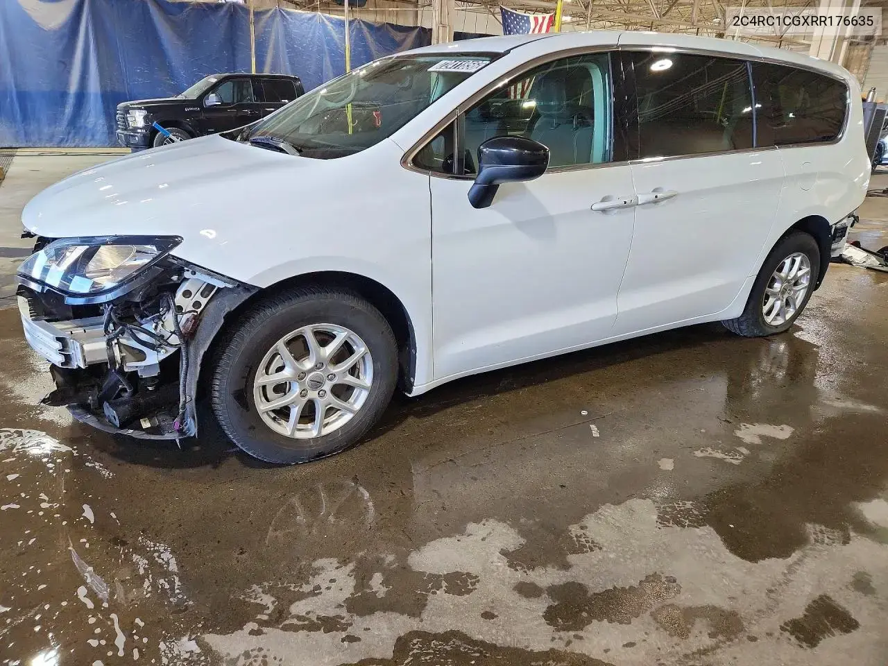 2024 Chrysler Voyager LX