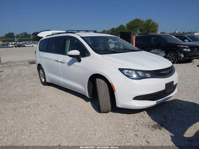2020 Chrysler Voyager Lxi