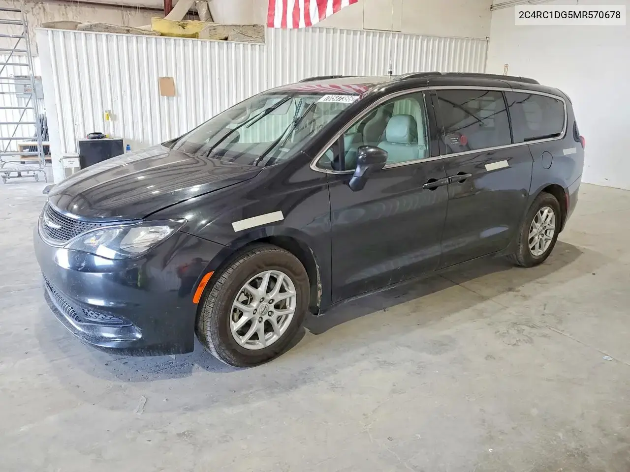 2021 Chrysler Voyager Lxi