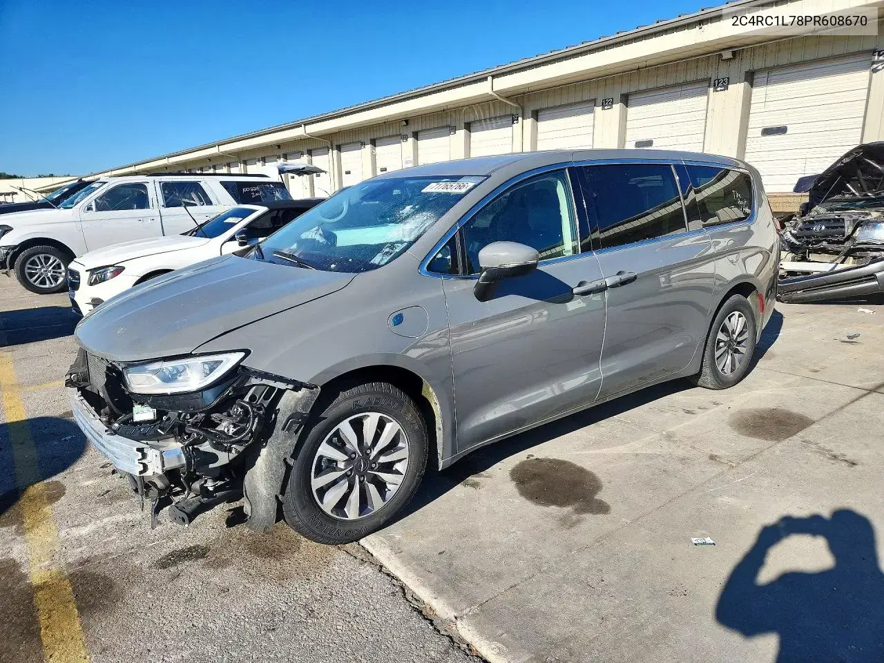 2023 Chrysler Pacifica Hybrid Touring L