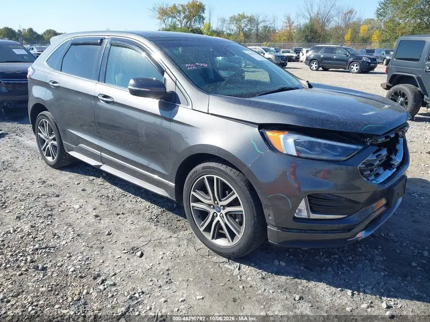 2019 Ford Edge Titanium
