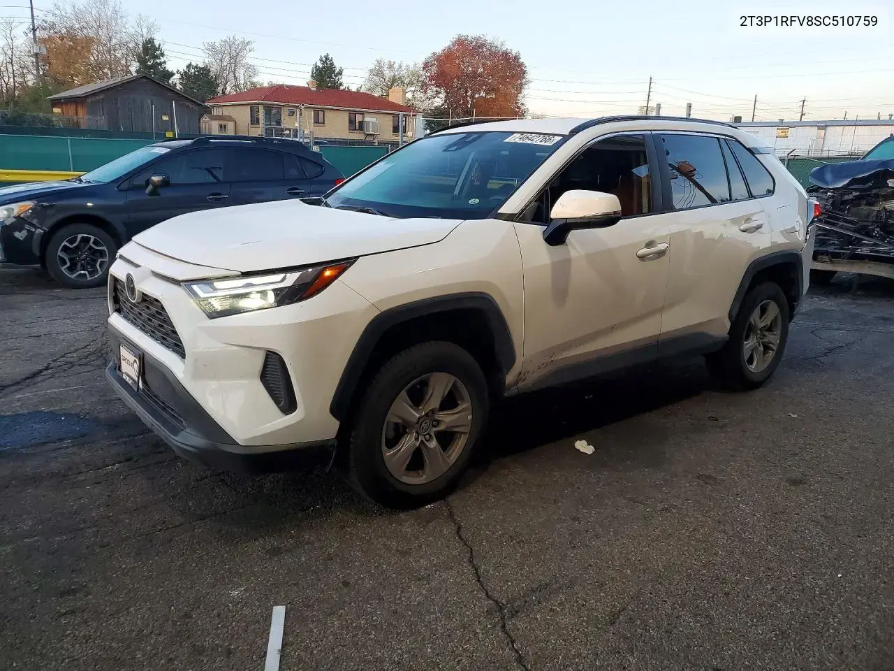 2025 Toyota RAV4 LE FWD