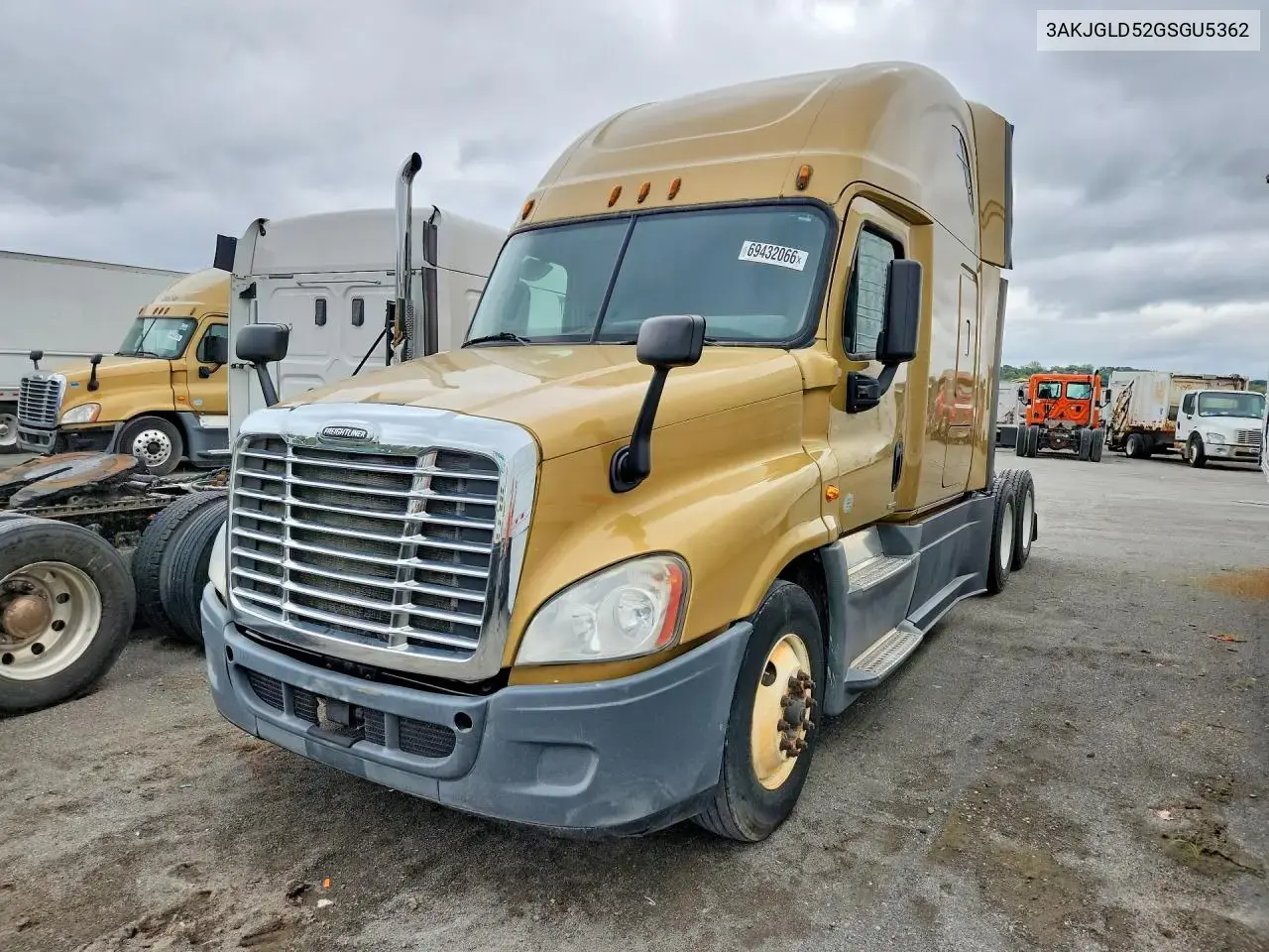 2016 Freightliner Cascadia 125 Semi Truck