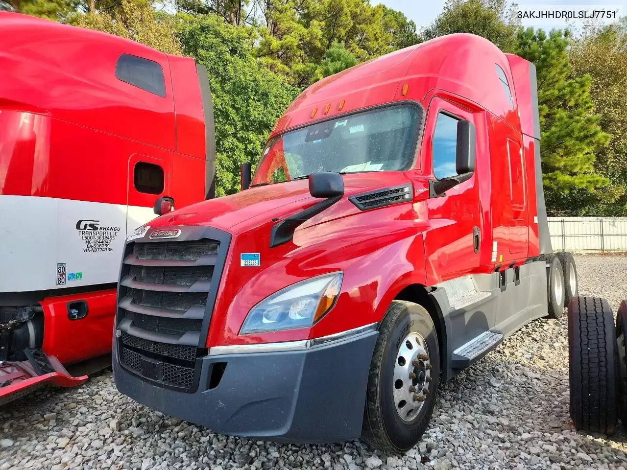 2020 Freightliner Cascadia 126 Semi Truck