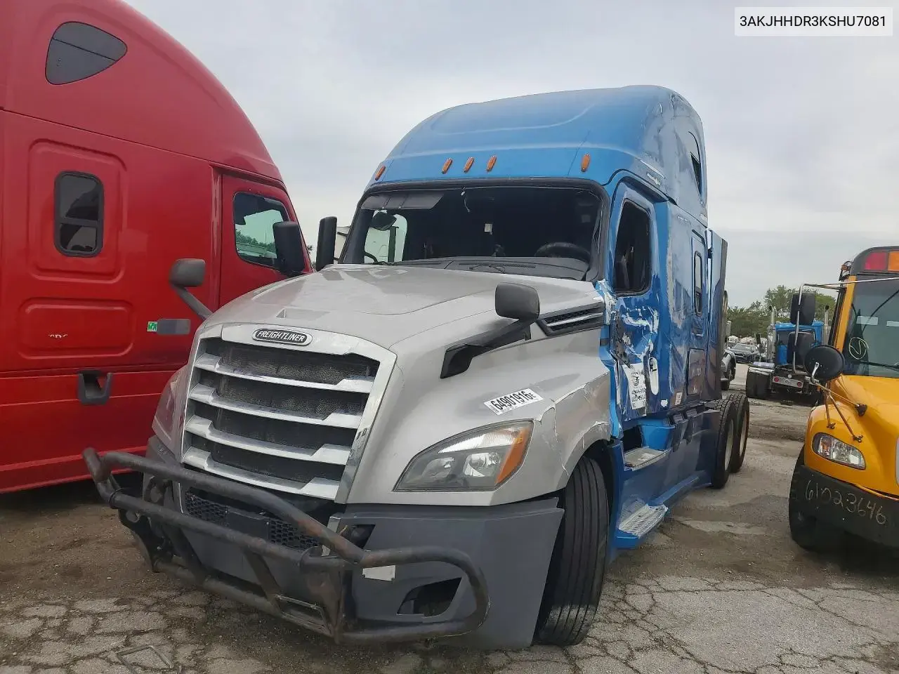 2019 Freightliner Cascadia 126 Semi Truck