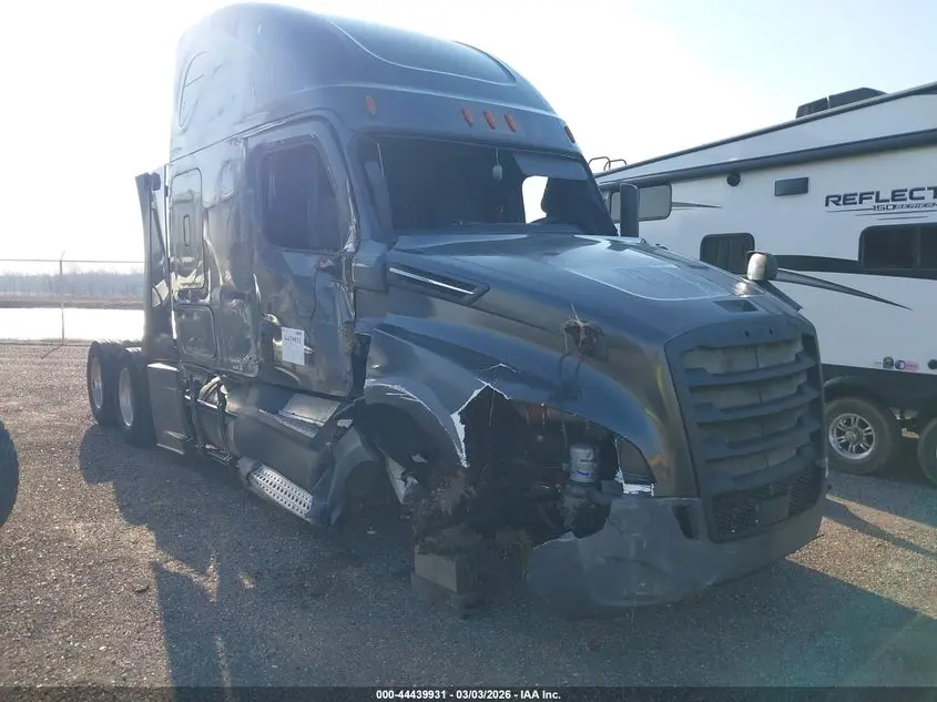 2019 Freightliner New Cascadia 126