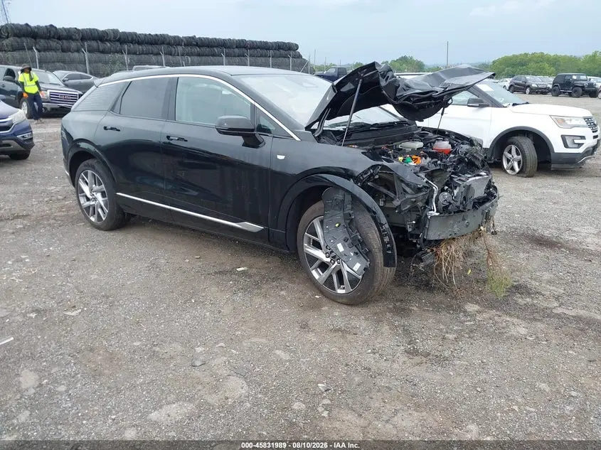 2025 Cadillac Optiq Luxury 1 AWD