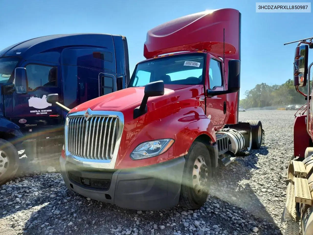 2020 International Lt625