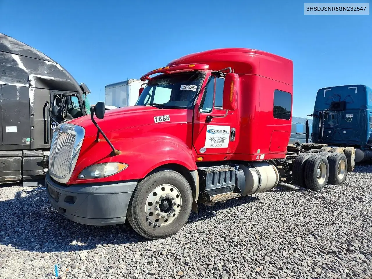 2016 International Prostar Semi Truck