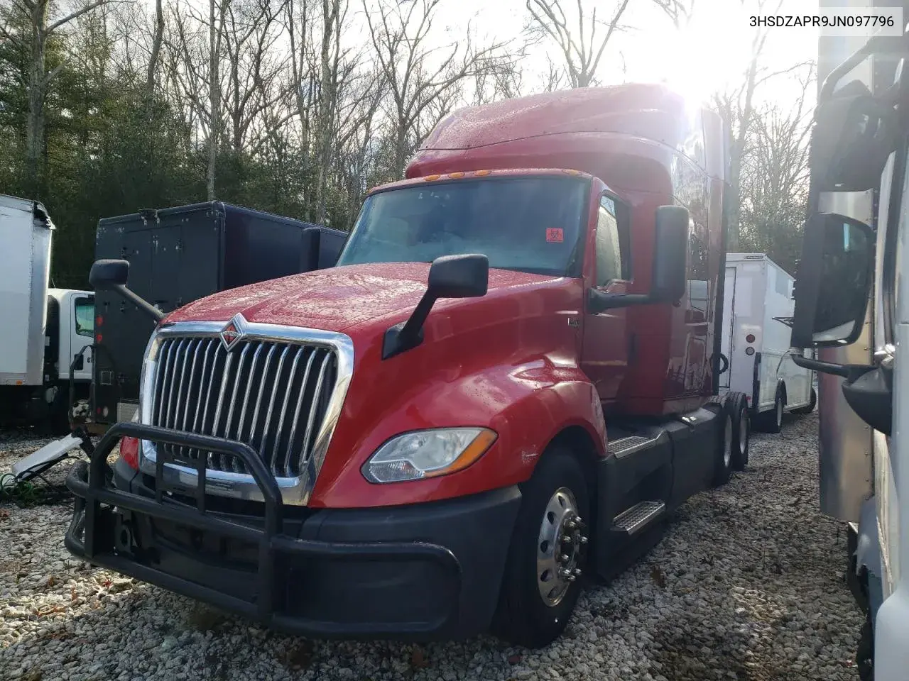 2018 International Lt625