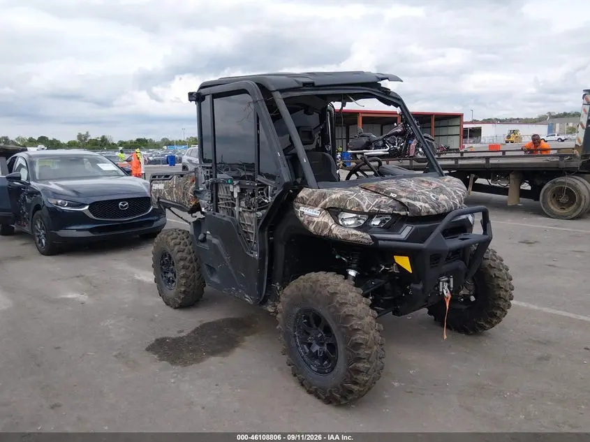 2025 Can-Am Defender Limited Cab Hd10