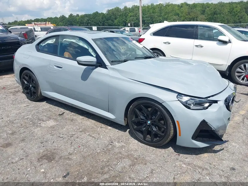 2026 BMW 230i