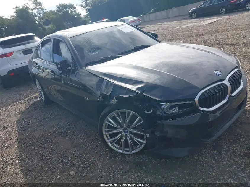 2023 BMW 330e