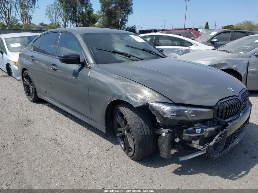 2024 BMW 3 Series 330i