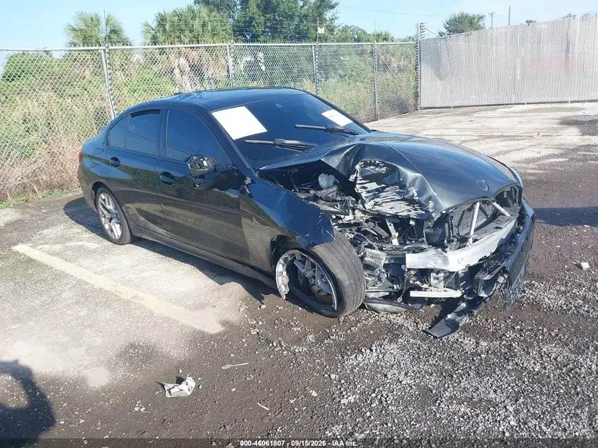 2025 BMW 330i xDrive