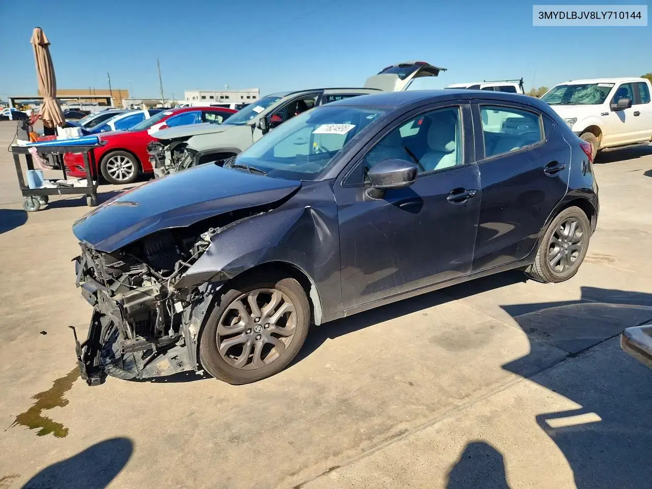 2020 Toyota Yaris Hatchback LE
