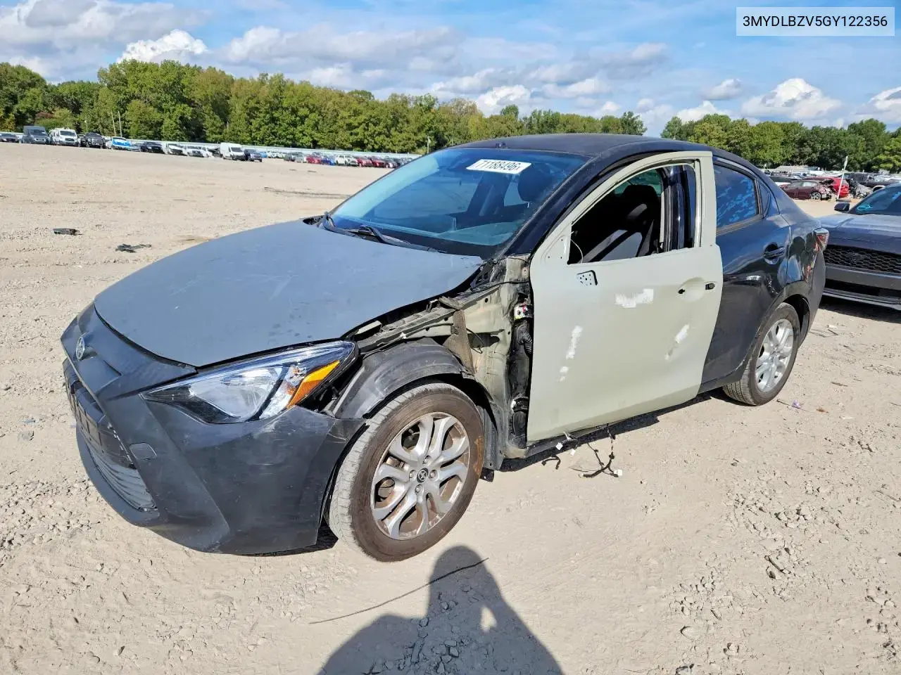 2016 Scion Ia Base