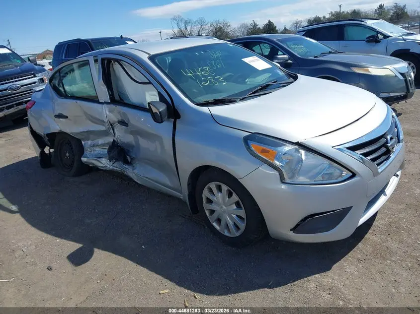 2017 Nissan Versa 1.6 S+