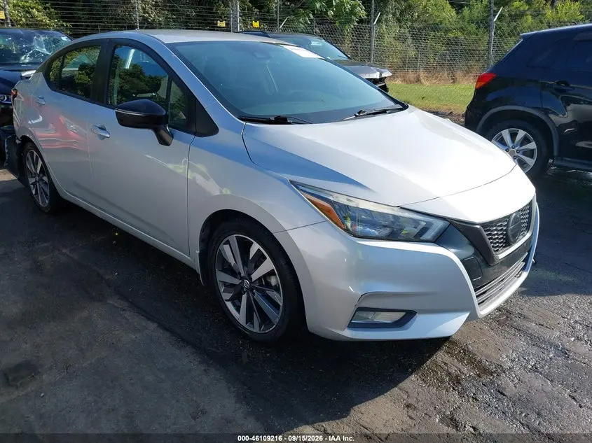 2020 Nissan Versa SR Xtronic Cvt