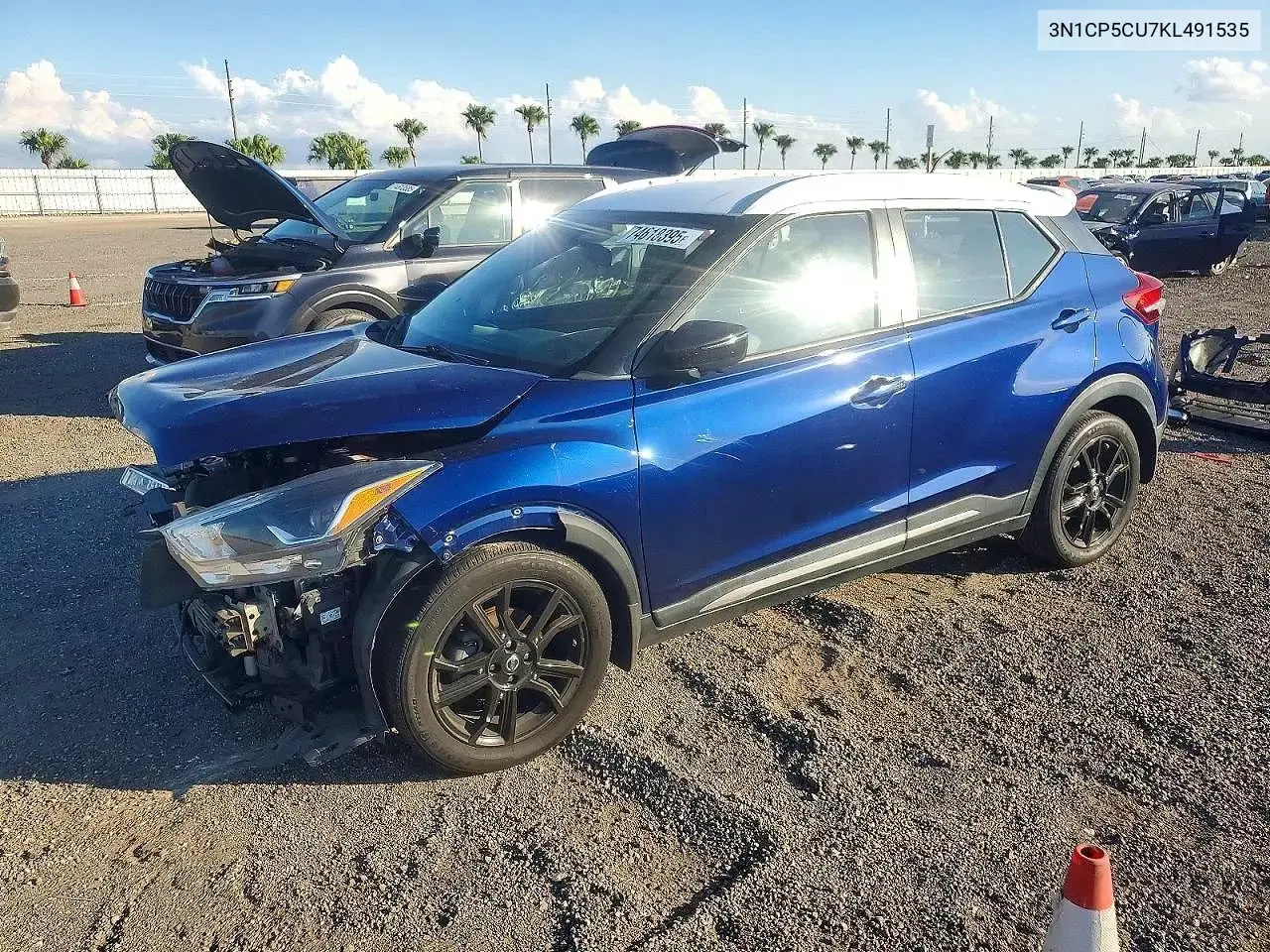 2019 Nissan Kicks SR