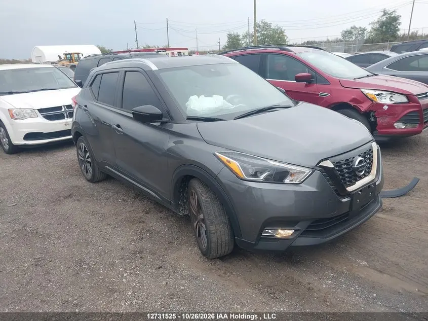 2020 Nissan Kicks SR