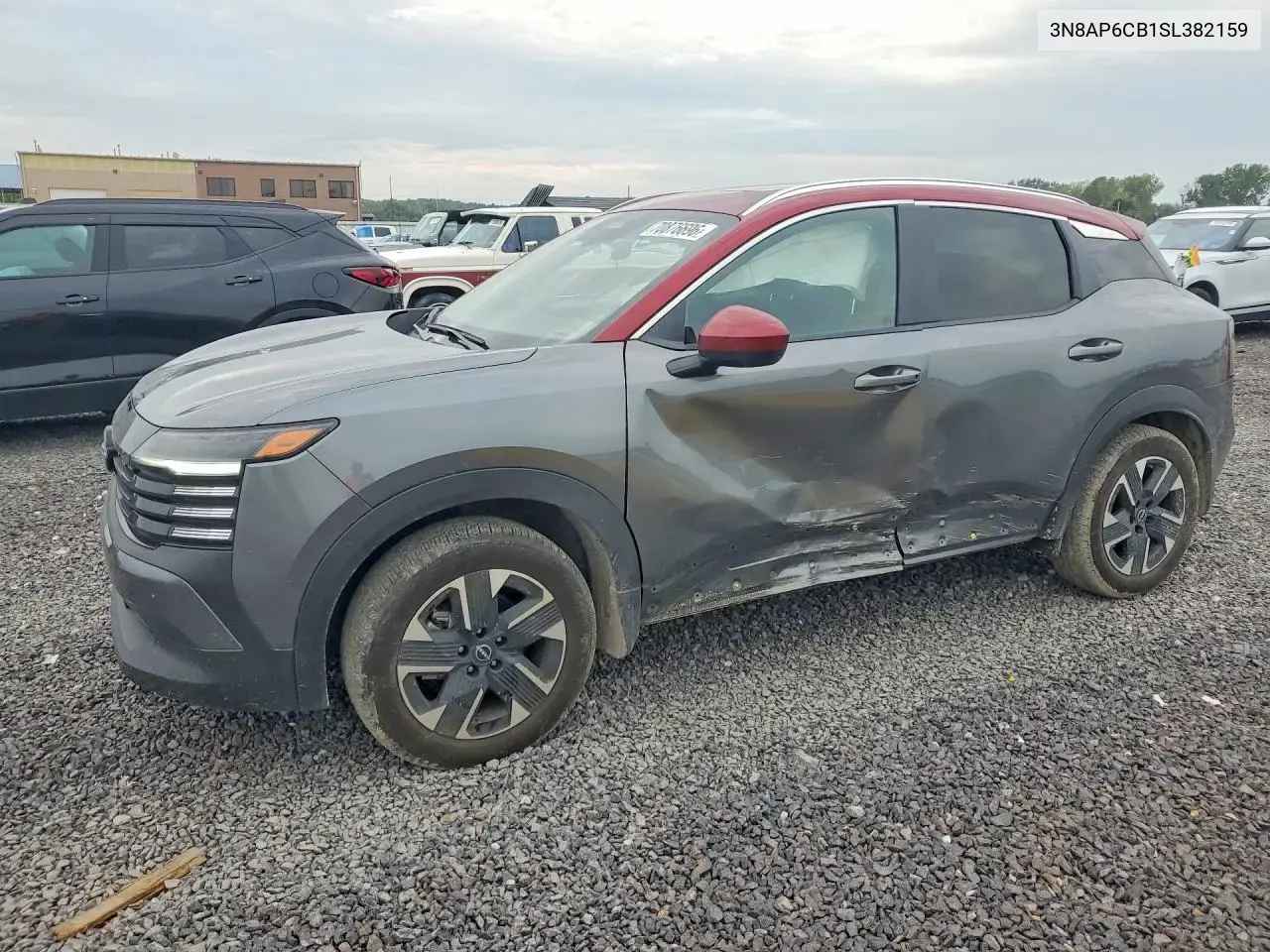 2025 Nissan Kicks SV