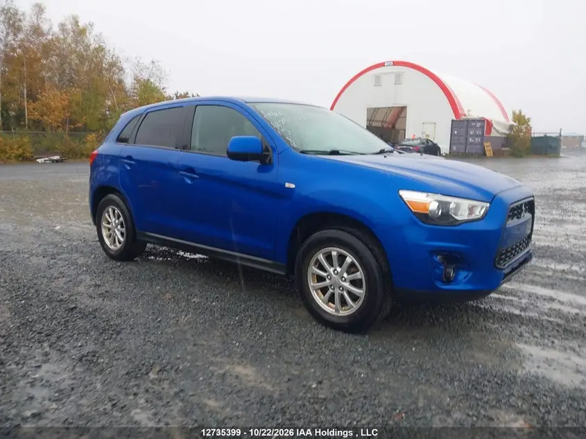 2015 Mitsubishi Rvr SE