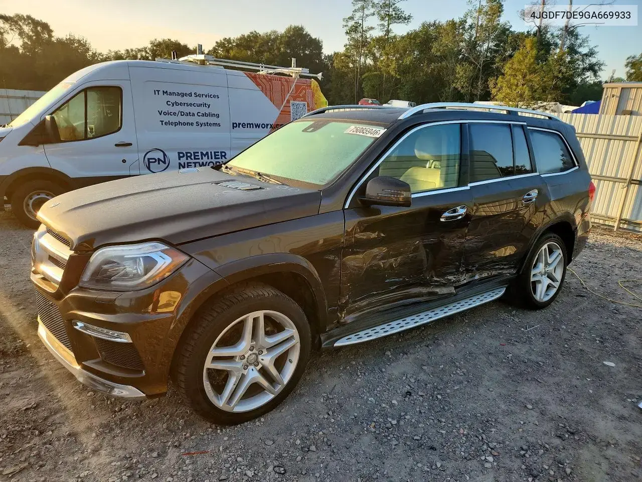 2016 Mercedes-Benz GL 550 4MATIC