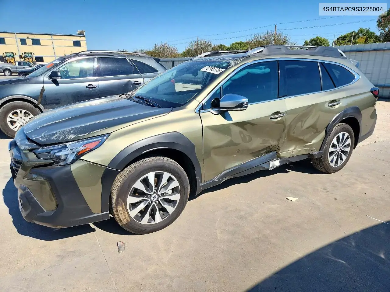 2025 Subaru Outback Touring