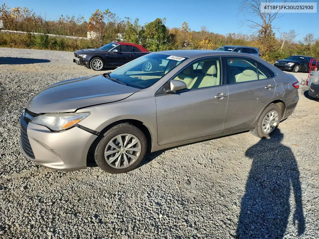 2016 Toyota Camry LE