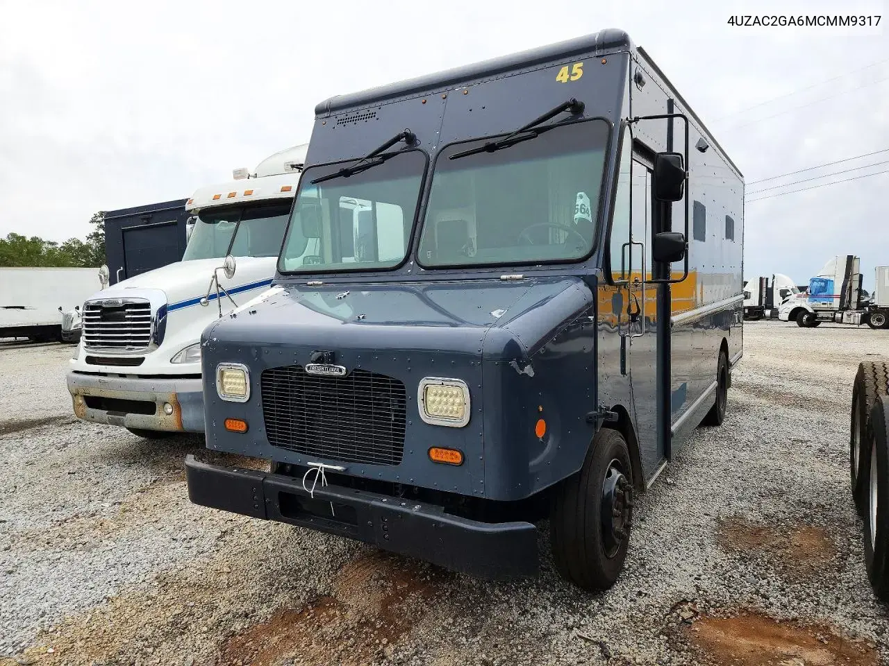 2021 Freightliner Mt45G Chassis Delivery Truck