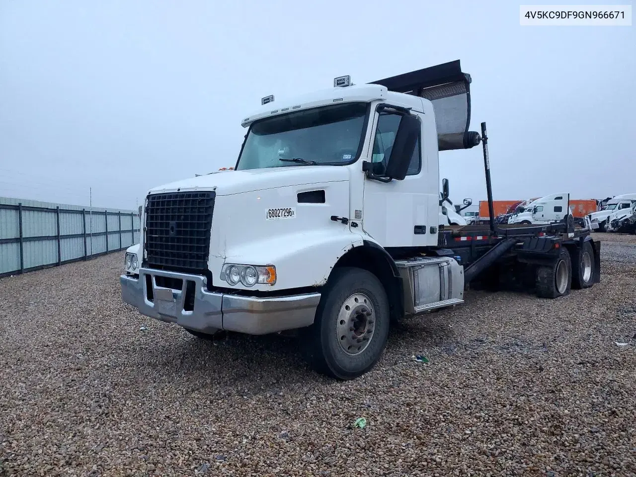 2016 Volvo Vhd Roll-Off Container Truck