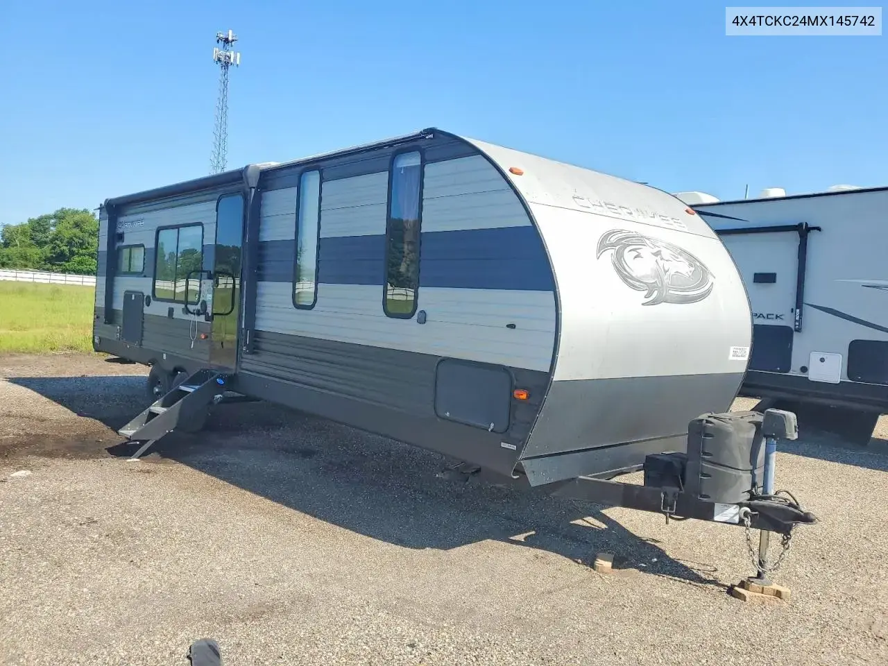 2021 Cherokee - Camper