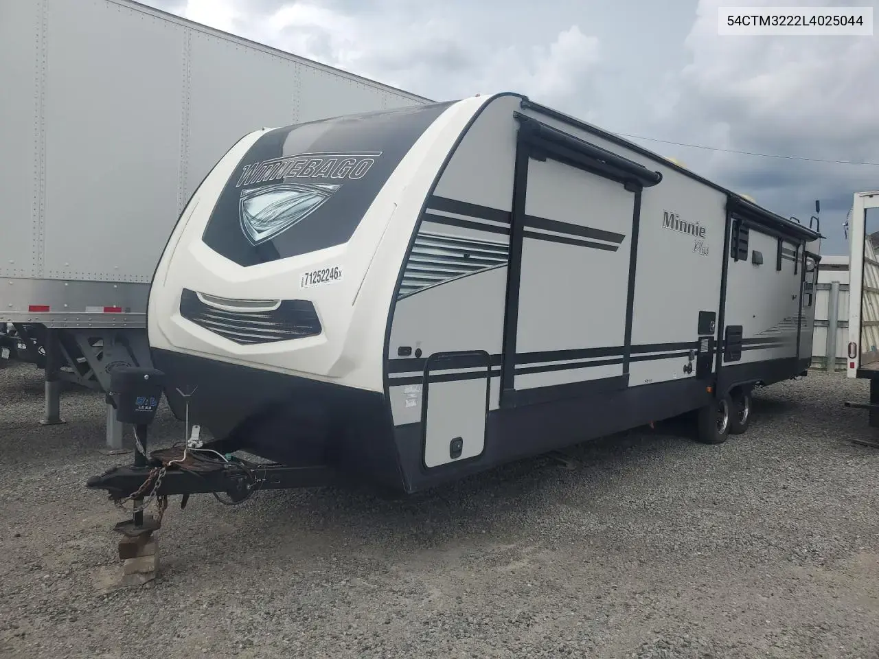 2020 Winnebago Minnie Camper