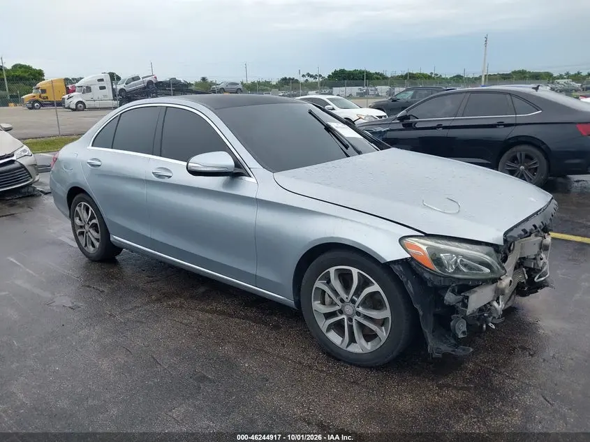 2015 Mercedes-Benz C 300