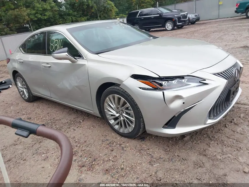 2021 Lexus ES 300h Luxury