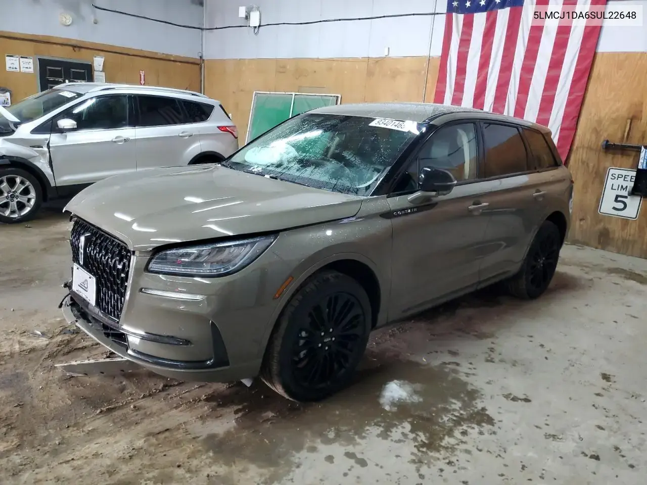 2025 Lincoln Corsair Premiere