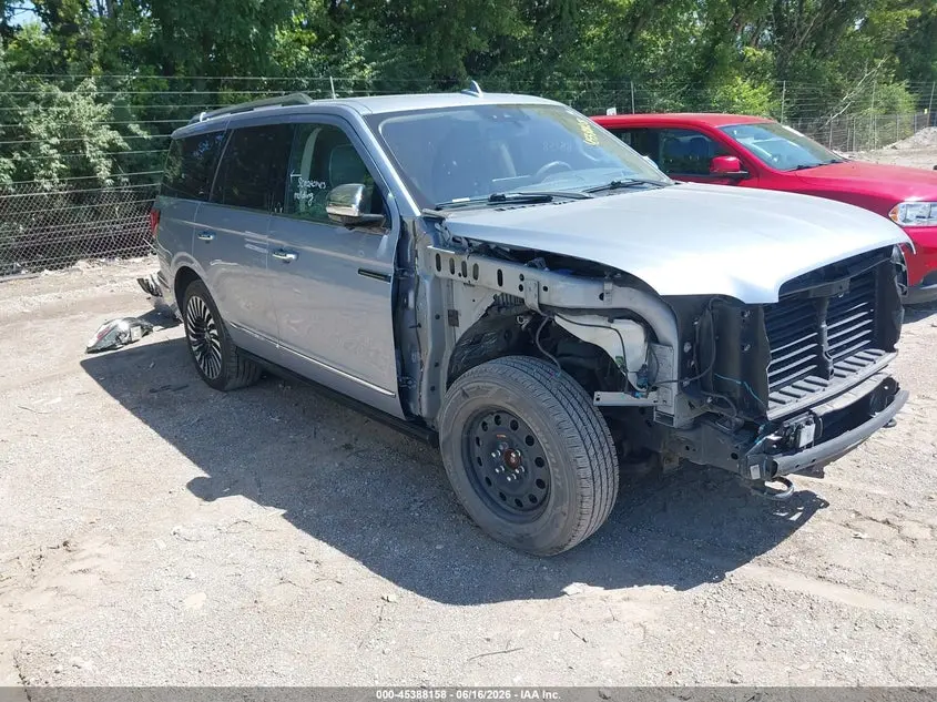 2018 Lincoln Navigator Black Label