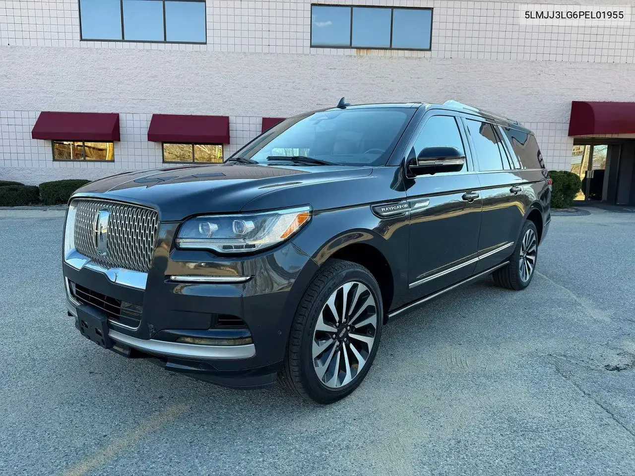 2023 Lincoln Navigator L Reserve