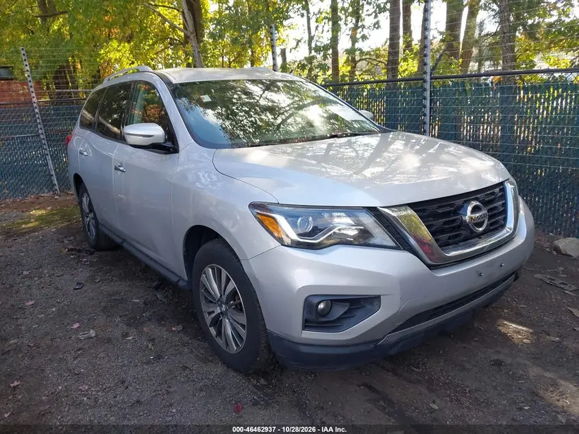 2018 Nissan Pathfinder SV