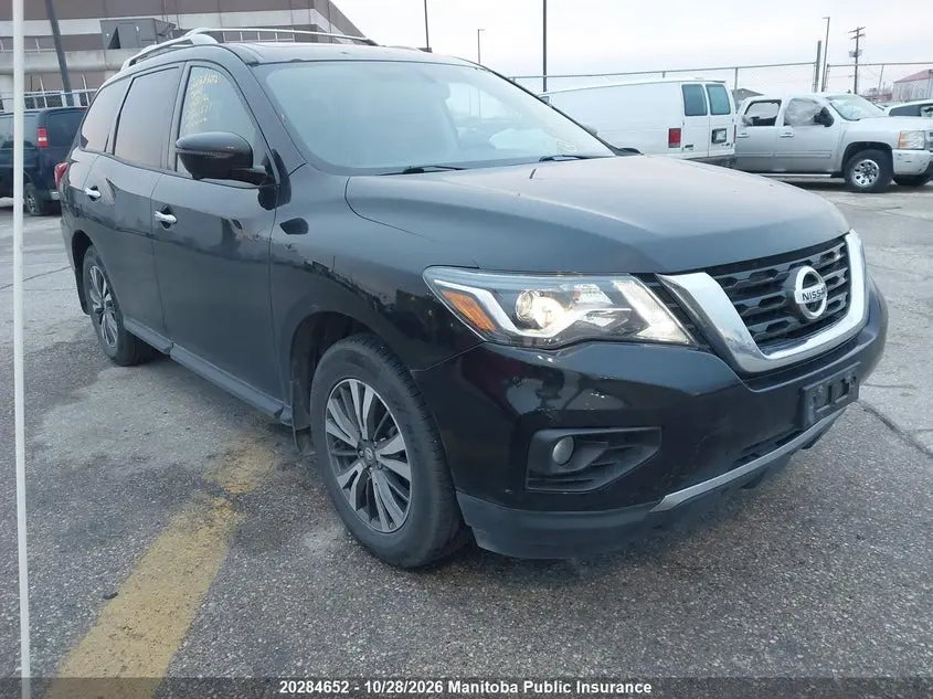 2017 Nissan Pathfinder SL