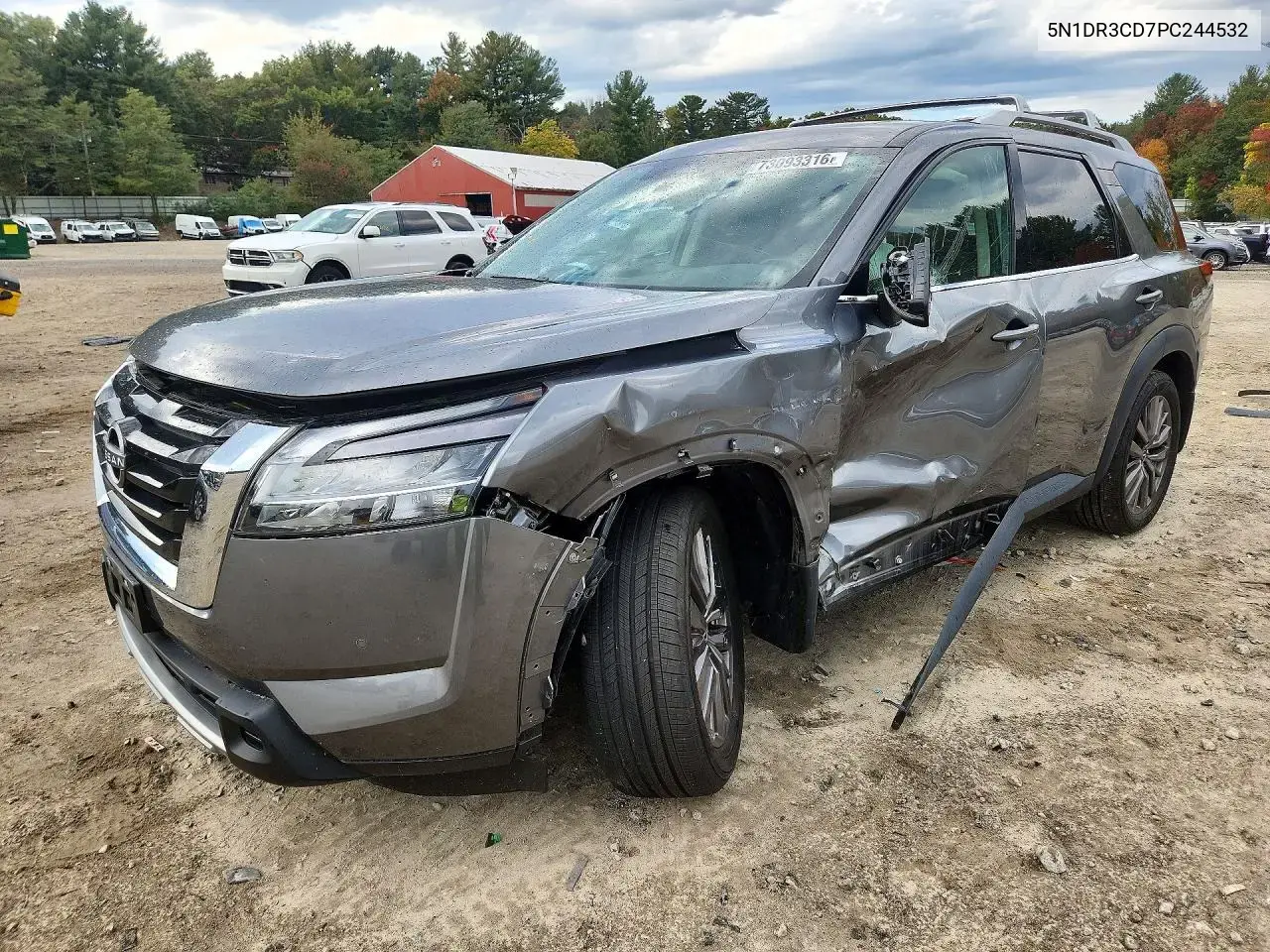 2023 Nissan Pathfinder SL