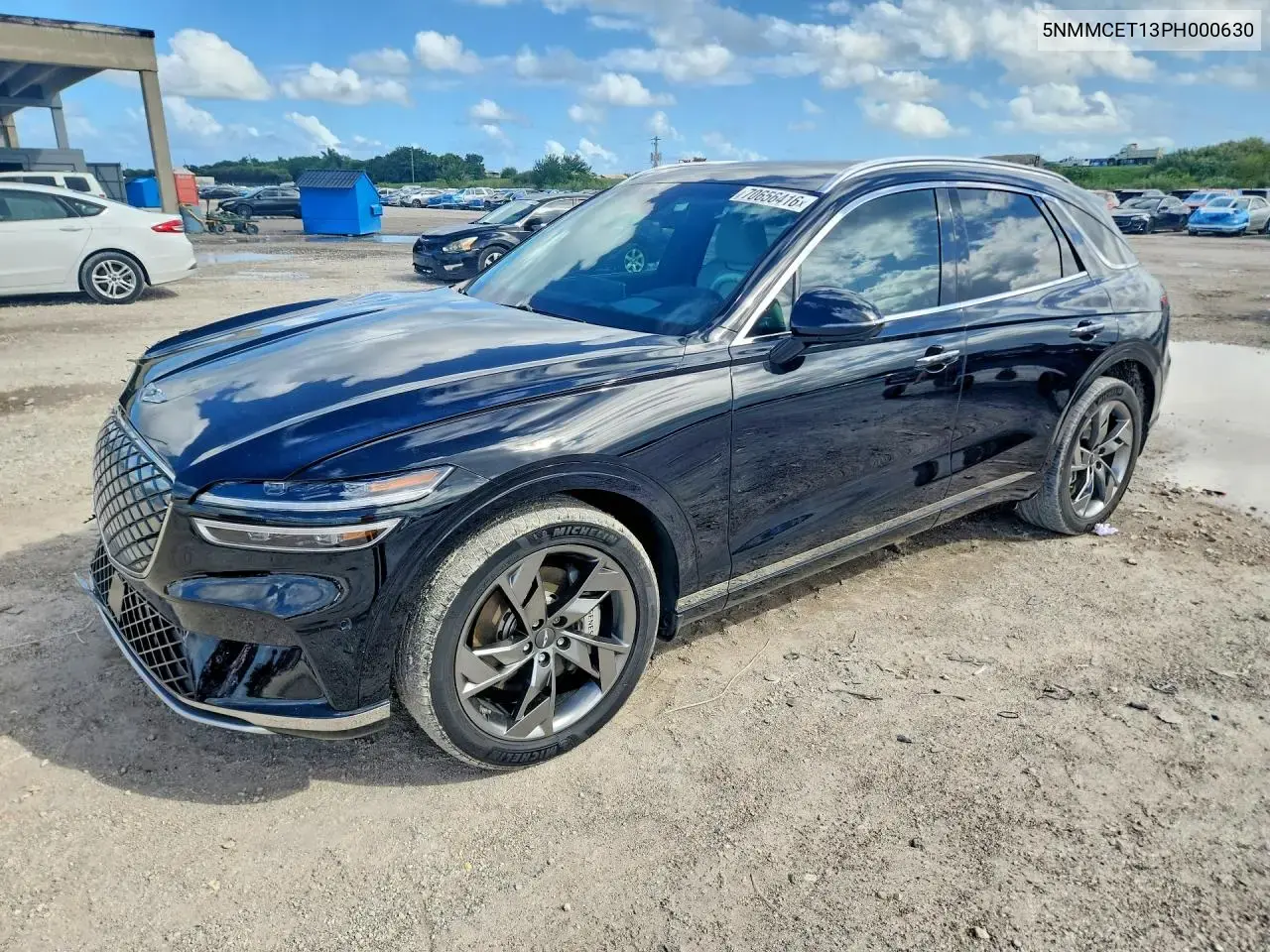 2023 Genesis Electrified GV70 Base